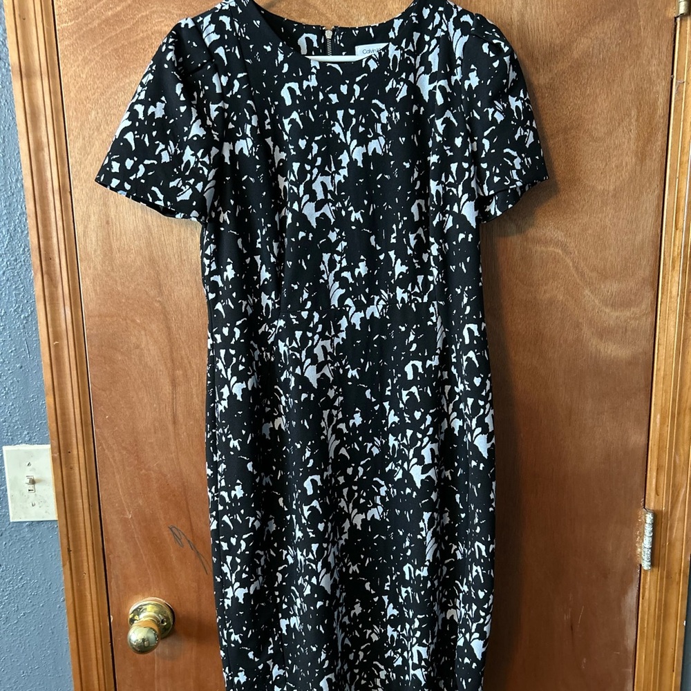 Calvin Klein Black and White Abstract Midi Dress
